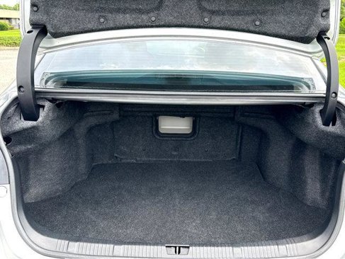 Used 2015 Toyota Avalon XLE image 18