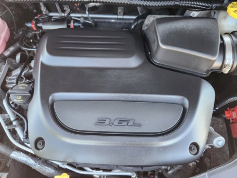 Used 2023 Chrysler Voyager LX image 16