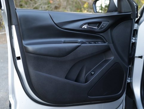 Used 2018 Chevrolet Equinox LT image 21