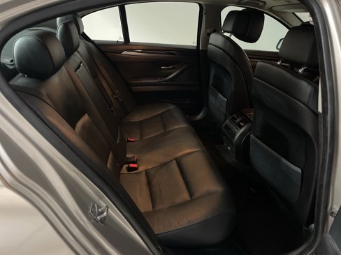 Used 2011 BMW 535i xDrive Sedan image 31