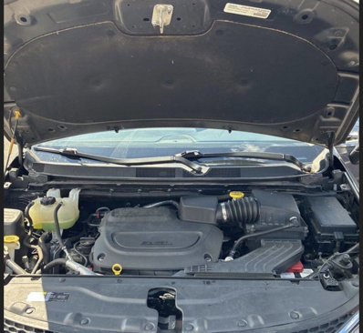Used 2019 Chrysler Pacifica Touring-L image 10