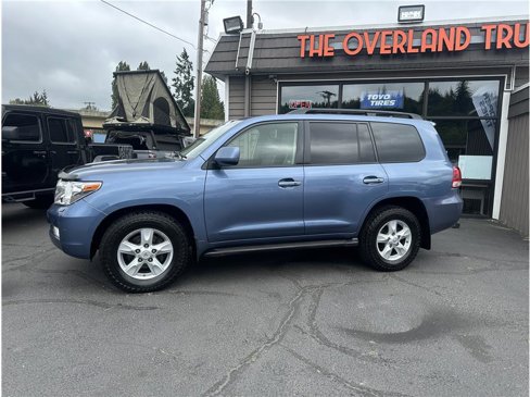 Used 2011 Toyota Land Cruiser w/ Upgrade Pkg image 4