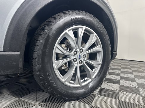 Used 2023 Ford Explorer Limited image 8