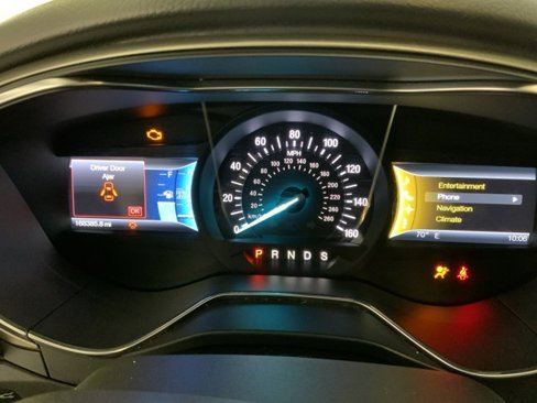 Used 2013 Ford Fusion SE image 24