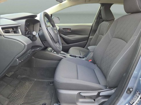 Used 2025 Toyota Corolla LE image 20