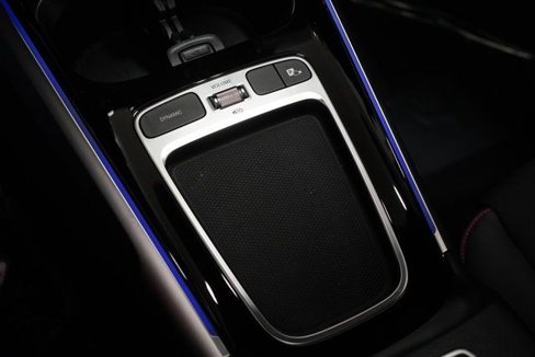 Certified 2025 Mercedes-Benz GLB 35 AMG 4MATIC image 29