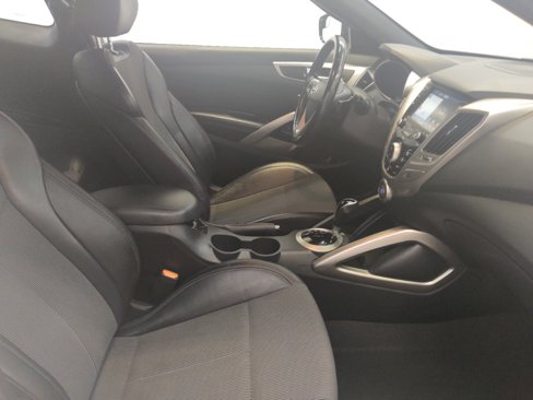 Used 2016 Hyundai Veloster w/ Option Group 03 image 21