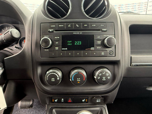 Used 2011 Jeep Compass Latitude image 27