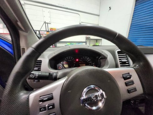 Used 2015 Nissan Xterra X image 24