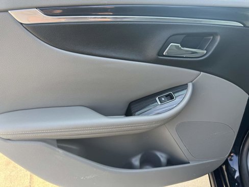 Used 2019 Chevrolet Impala LT image 18