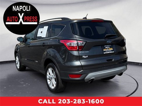 Used 2018 Ford Escape SE image 5