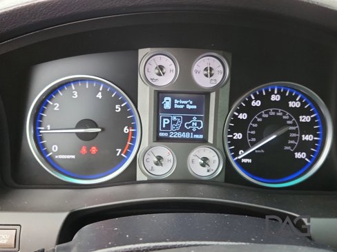 Used 2011 Lexus LX 570 4WD w/ Luxury Pkg image 29