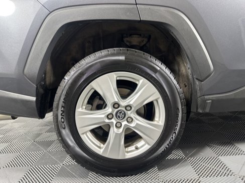 Used 2019 Toyota RAV4 XLE image 10