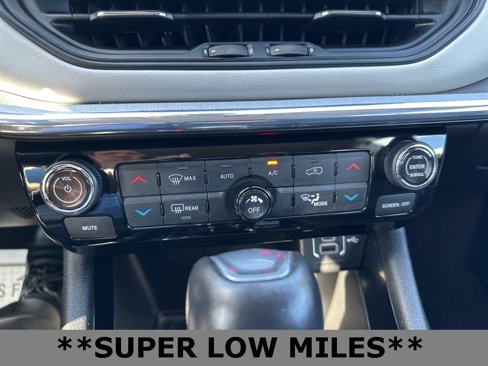 Used 2022 Jeep Compass Limited image 22