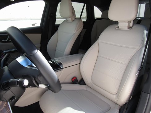Certified 2025 Mercedes-Benz GLC 300 4MATIC image 10