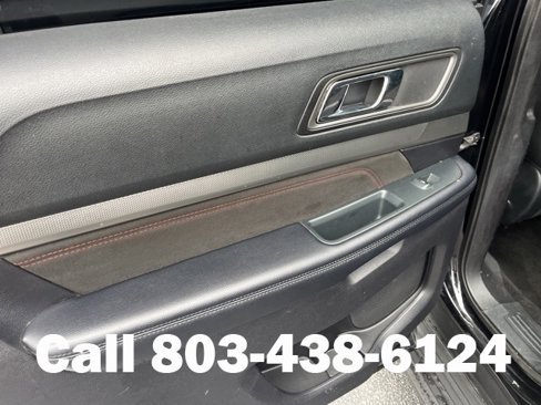 Used 2018 Ford Explorer XLT w/ Equipment Group 202A image 13
