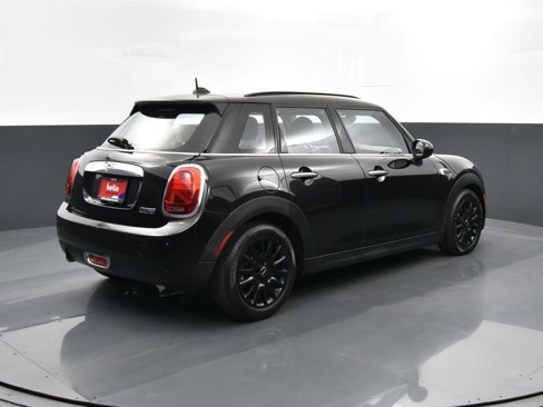 Used 2019 MINI Cooper 4-Door Hardtop w/ Premium Package image 30