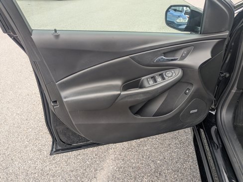 Used 2018 Chevrolet Volt Premier w/ LPO, Blackout Package image 13