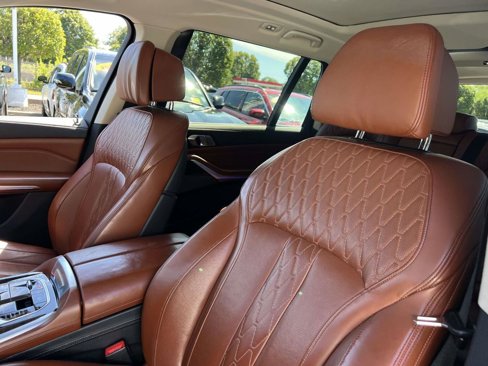 Used 2019 BMW X7 xDrive40i w/ Premium Package image 14