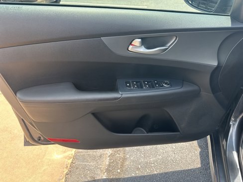 Used 2020 Kia Forte LXS image 15
