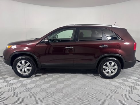 Used 2013 Kia Sorento LX w/ Convenience Pkg image 8