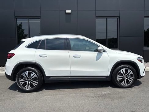 Used 2025 Mercedes-Benz GLA 250 4MATIC image 6