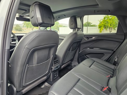 Used 2024 Audi Q4 e-tron Premium Plus image 12