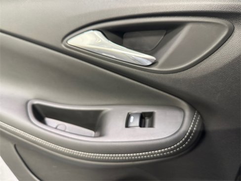Used 2022 Buick Encore GX Select w/ Sport Touring Package image 18