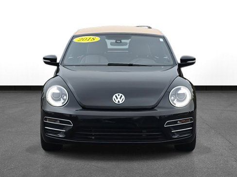 Used 2018 Volkswagen Beetle 2.0T Coast w/ Coast Lighting Package image 2