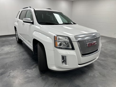 Used 2015 GMC Terrain Denali image 3
