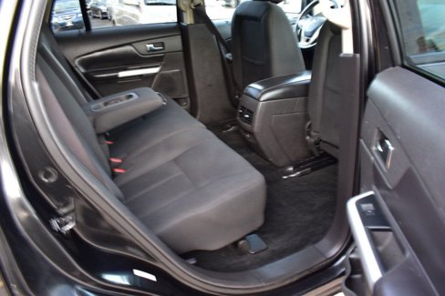 Used 2013 Ford Edge SE image 23
