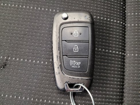 Used 2020 Hyundai Venue SE image 32