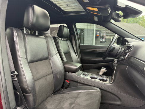 Used 2021 Jeep Grand Cherokee Altitude image 11