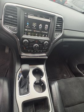 Used 2018 Jeep Grand Cherokee Altitude image 3