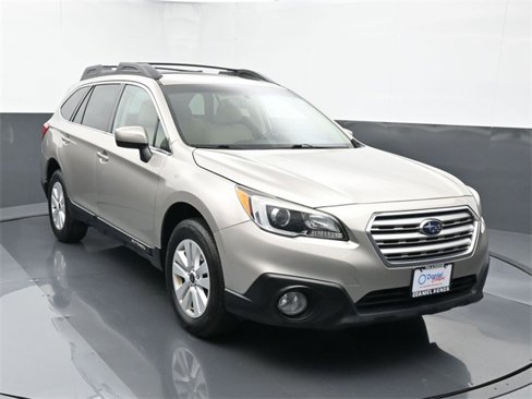 Used 2017 Subaru Outback 2.5i Premium image 7