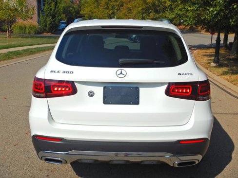Used 2021 Mercedes-Benz GLC 300 4MATIC w/ Premium Package image 6