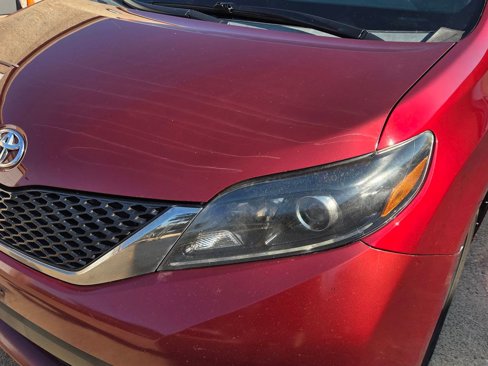 Used 2016 Toyota Sienna SE image 8