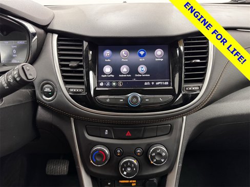 Used 2020 Chevrolet Trax LT w/ LT Convenience Package image 24