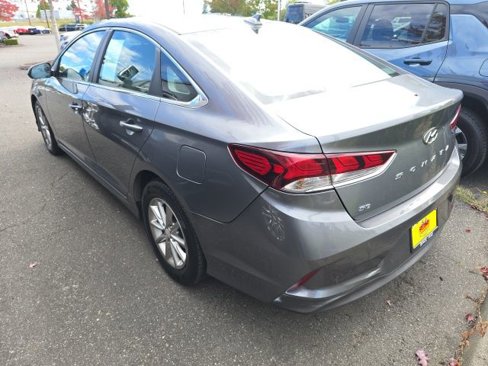 Used 2018 Hyundai Sonata SE w/ Cargo Package image 3