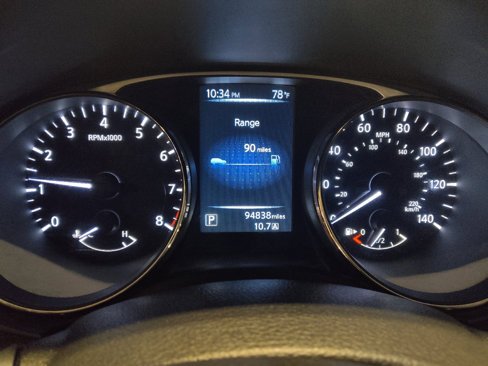 Used 2016 Nissan Rogue SV image 23