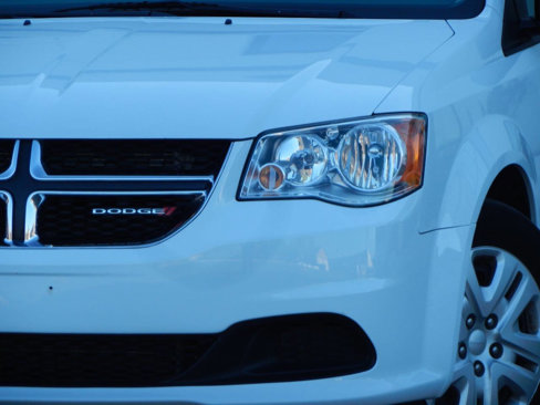Used 2016 Dodge Grand Caravan American Value Package image 4