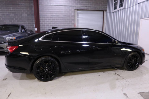 Used 2020 Chevrolet Malibu LT w/ Midnight Edition image 6
