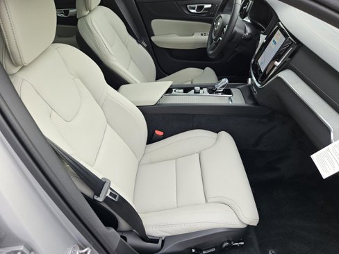 New 2025 Volvo V60 B5 Cross Country Ultra w/ Protection Package Premier image 36