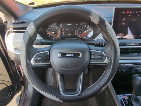 Used 2024 Jeep Compass Limited image 21