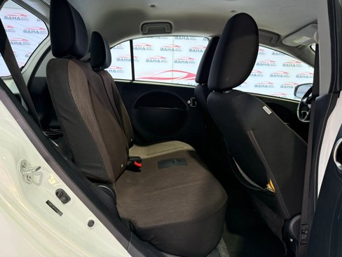 Used 2012 Mitsubishi i ES image 33