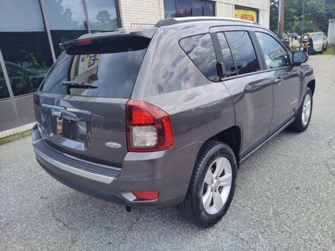 Used 2015 Jeep Compass High Altitude image 8