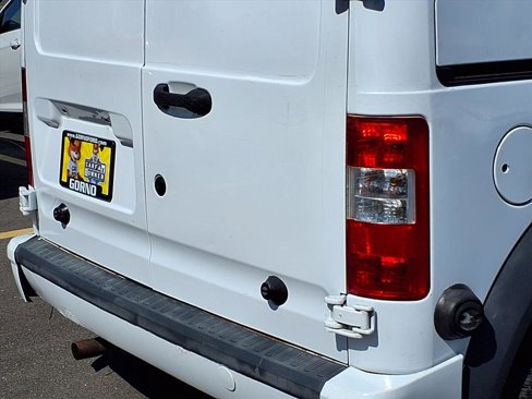 Used 2010 Ford Transit Connect XLT image 19