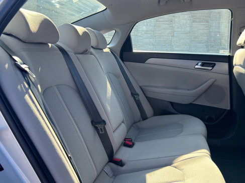 Used 2017 Hyundai Sonata SE image 40