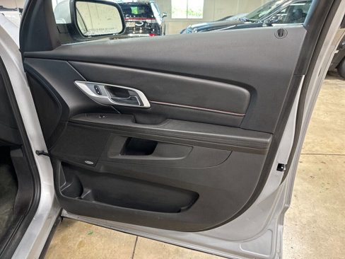 Used 2017 GMC Terrain SLE image 26
