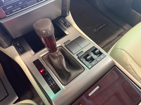 Used 2011 Lexus GX 460 image 16